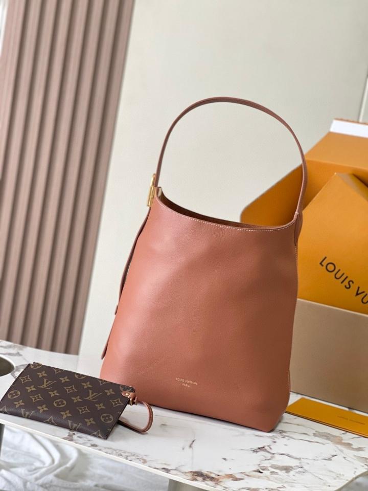 Louis Vuitton M24974

Low Key Hobo MM

Lv1-duoc-ban-tai-Hvip Bags & Accessories
