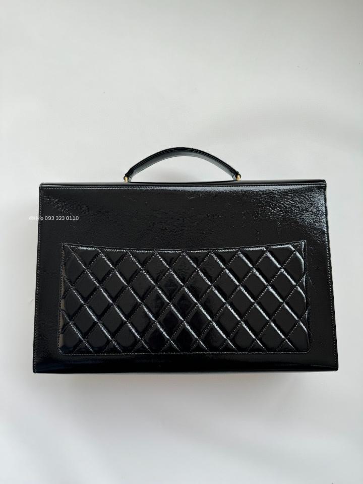 Chanel BRIEFCASE
Patent Crumpled Lambskin & Gold-Tone Metal
Black
AS5016 B17523 94305-duoc-ban-tai-Hvip Bags & Accessories