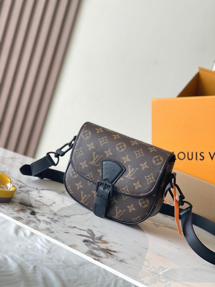 Louis Vuitton M47060 Montsouris Messenger PM​

Lv1-duoc-ban-tai-Hvip Bags & Accessories