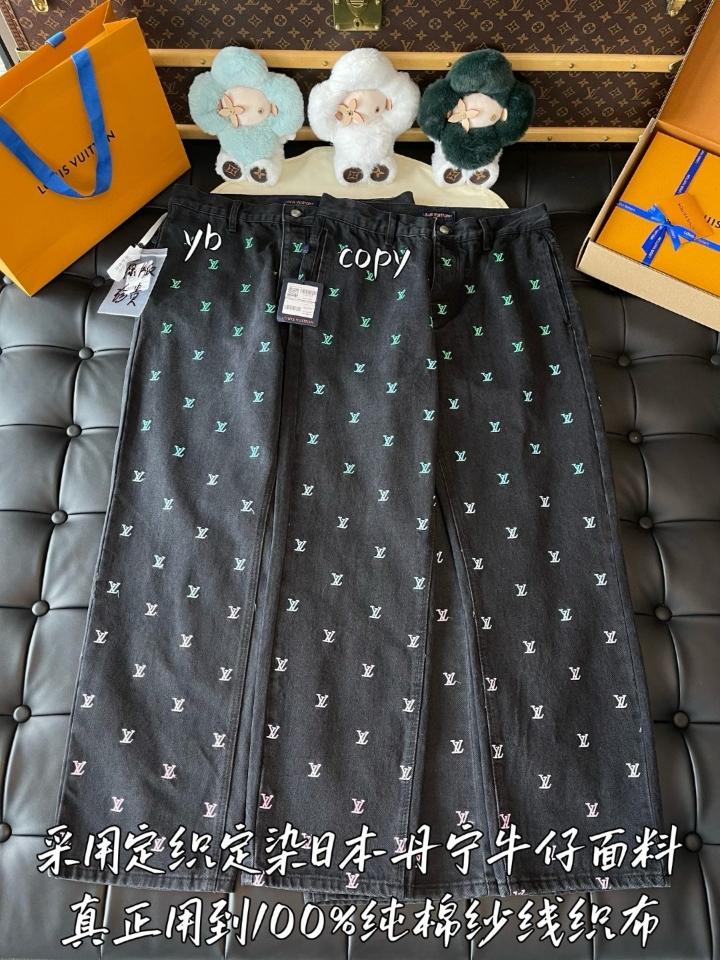 Louis Vuitton 1AGTH7
LV Blason Gradient Embroidered Denim Skate Pants-duoc-ban-tai-HVIP Shoes & Clothes
