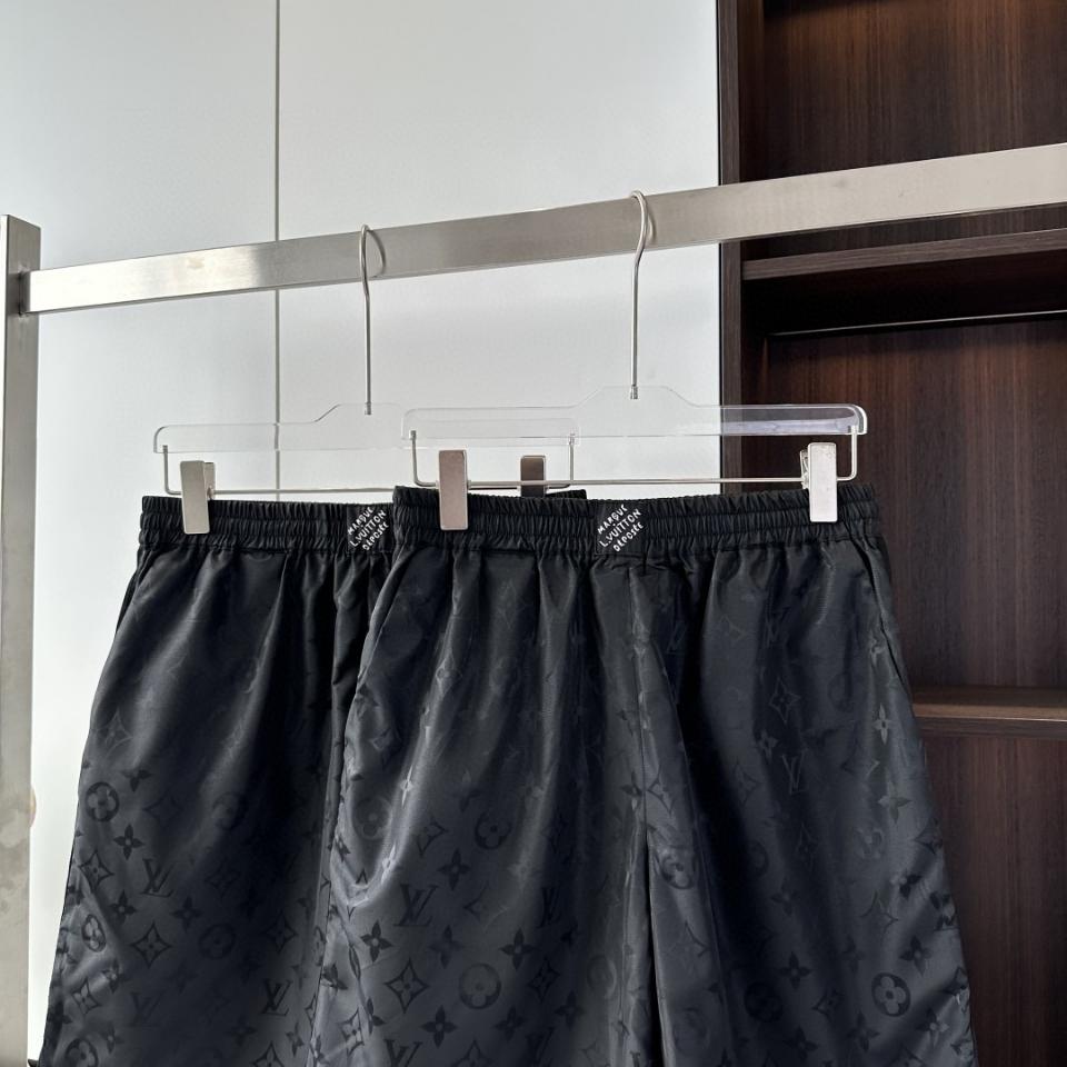Louis Vuitton 1AGTN0
Monogram Moire Jacquard Silk Shorts-duoc-ban-tai-HVIP Shoes & Clothes