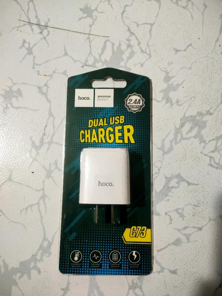 Củ sạc Hoco 2 đầu USB C73-duoc-ban-tai-Điện Thoại Xinh