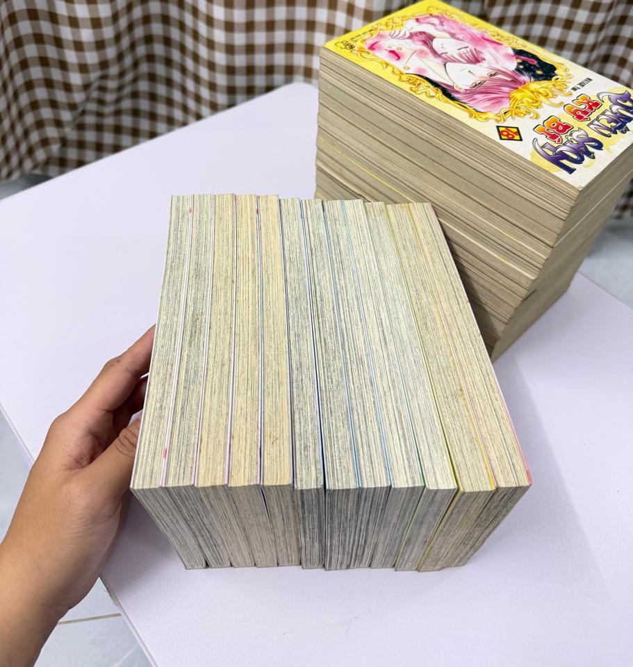 Quyển sách kì bí full 2 phần ( P1 xuôi , P2 ngược ) -duoc-ban-tai-Trần Nam - Tiệm Manga chút ét