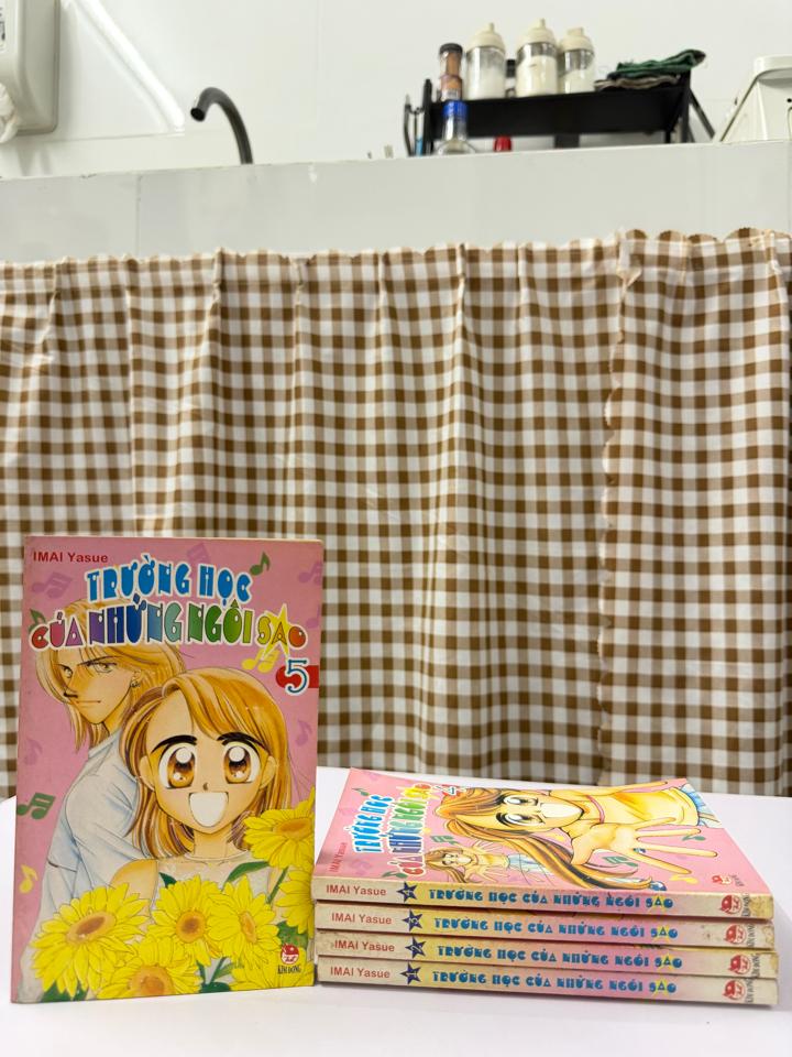 Trường học của những ngôi sao full bộ -duoc-ban-tai-Trần Nam - Tiệm Manga chút ét