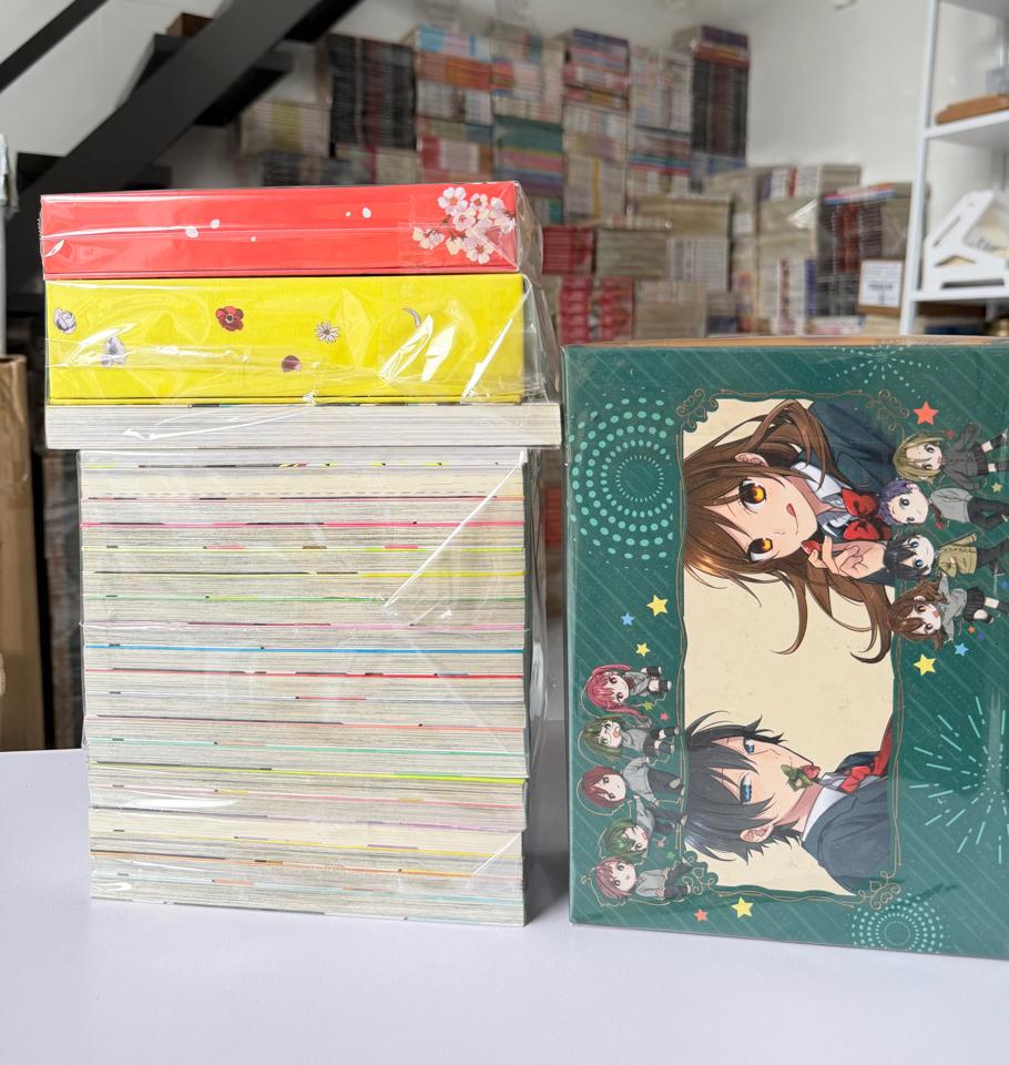 Horimiya full bộ kèm một số ấn phẩm -duoc-ban-tai-Trần Nam - Tiệm Manga chút ét