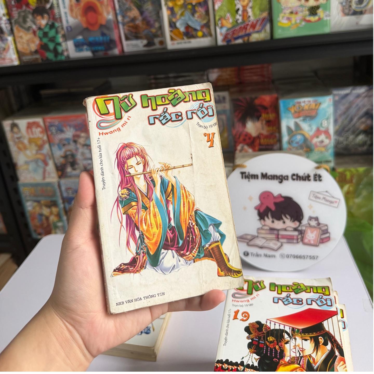 Nữ hoàng rắc rối full bộ ( tập 4 chất đọc xấu ) -duoc-ban-tai-Trần Nam - Tiệm Manga chút ét