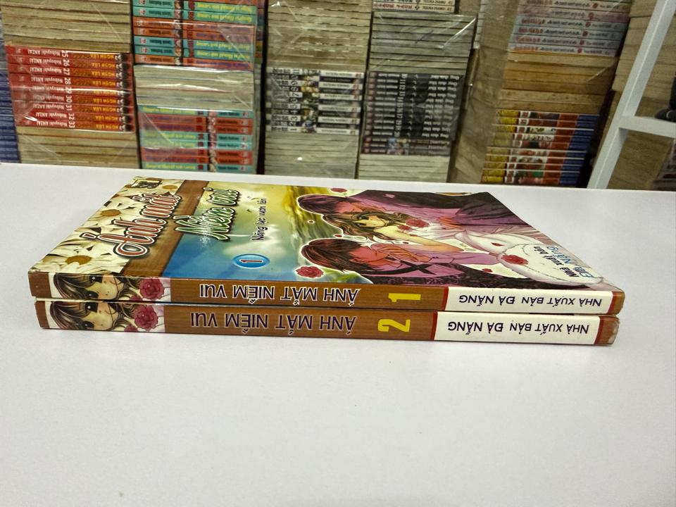 Ánh mắt niềm vui-duoc-ban-tai-Trần Nam - Tiệm Manga chút ét