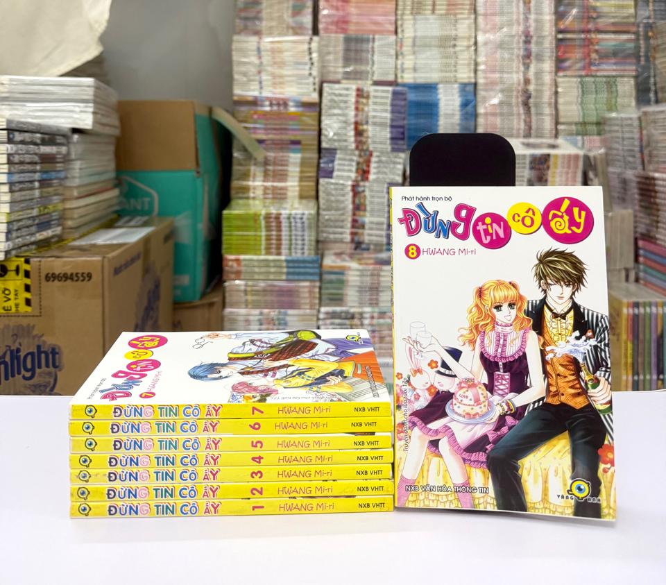 Đừng tin cô ấy full bộ đẹp-duoc-ban-tai-Trần Nam - Tiệm Manga chút ét