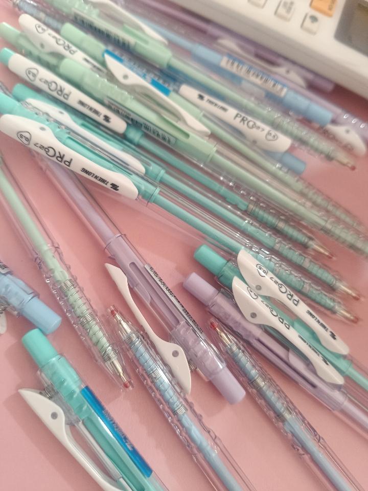 Bút bi TL PRO 027 mực xanh -duoc-ban-tai-ĐẬU ĐẬU SHOP