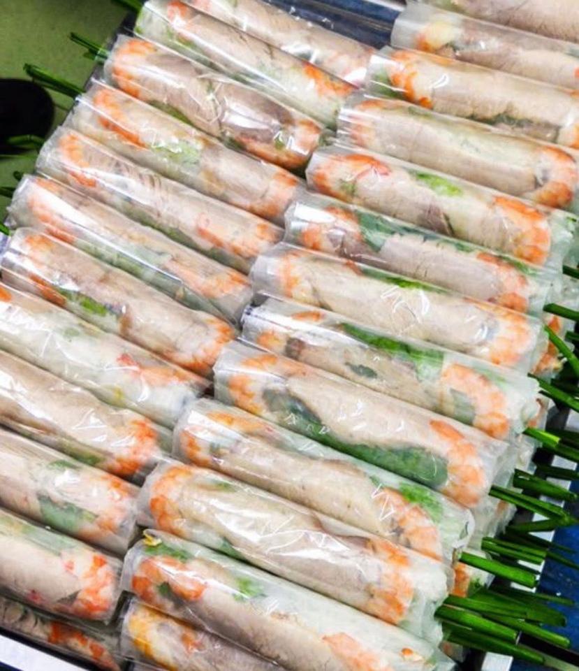 Gỏi Cuốn Tôm Thịt -duoc-ban-tai-Bánh Xèo Miền Trung 1993