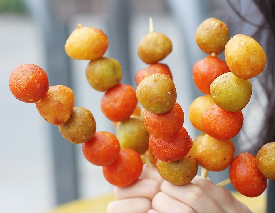 Xiên Hoa Quả-duoc-ban-tai-Him’s Coffee & Tea