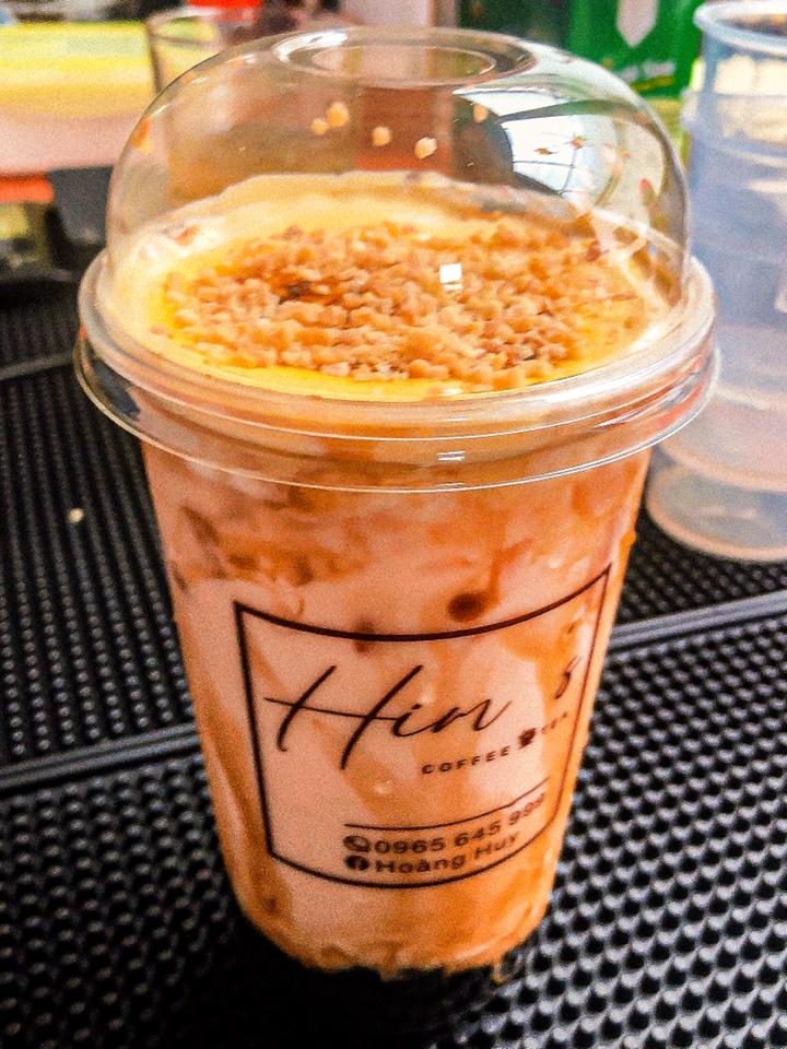 Trà Sữa Kem Trứng Dừa Nướng-duoc-ban-tai-Him’s Coffee & Tea