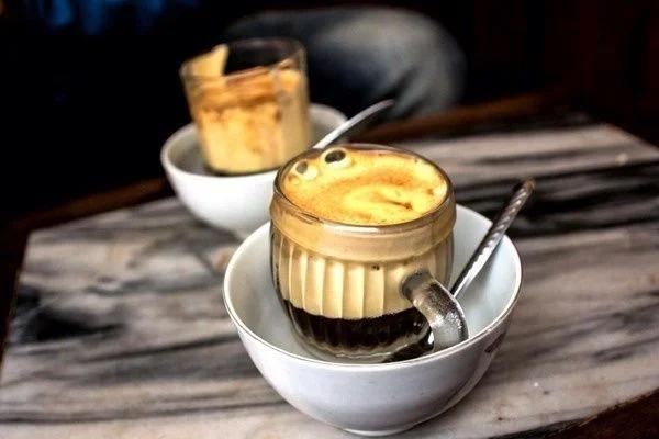 Cà Phê Trứng (Kem Trứng)-duoc-ban-tai-Him’s Coffee & Tea
