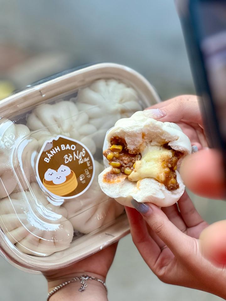 Bò ngô mini-duoc-ban-tai-Bếp Nhà Paatar - Bánh bao tạo hình