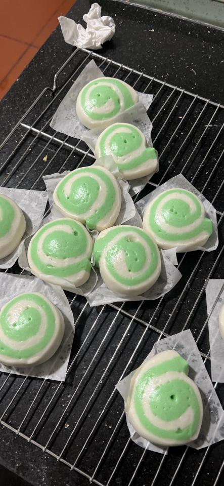 Chay cuộn-duoc-ban-tai-Bếp Nhà Paatar - Bánh bao tạo hình