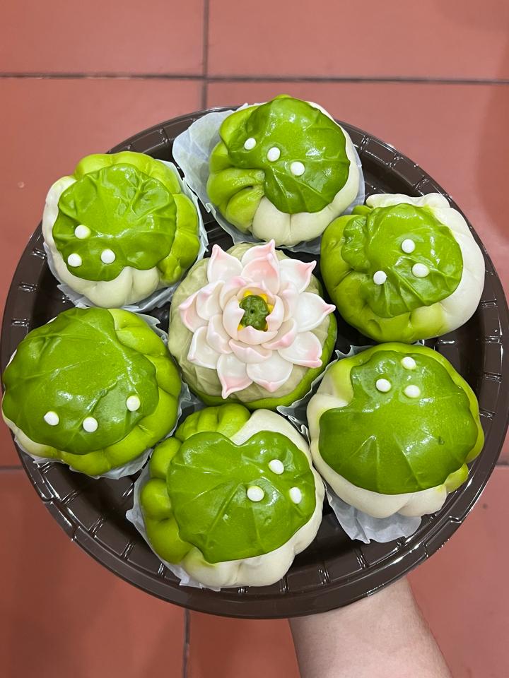 Hồng ngọc liên hoa-duoc-ban-tai-Bếp Nhà Paatar - Bánh bao tạo hình