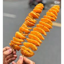 Khoai tây lốc xoáy-duoc-ban-tai-ĐÀ LẠT LẨU & NƯỚNG