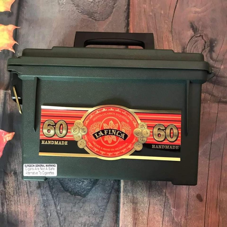 Lafinca-duoc-ban-tai-Thành Long Cigar