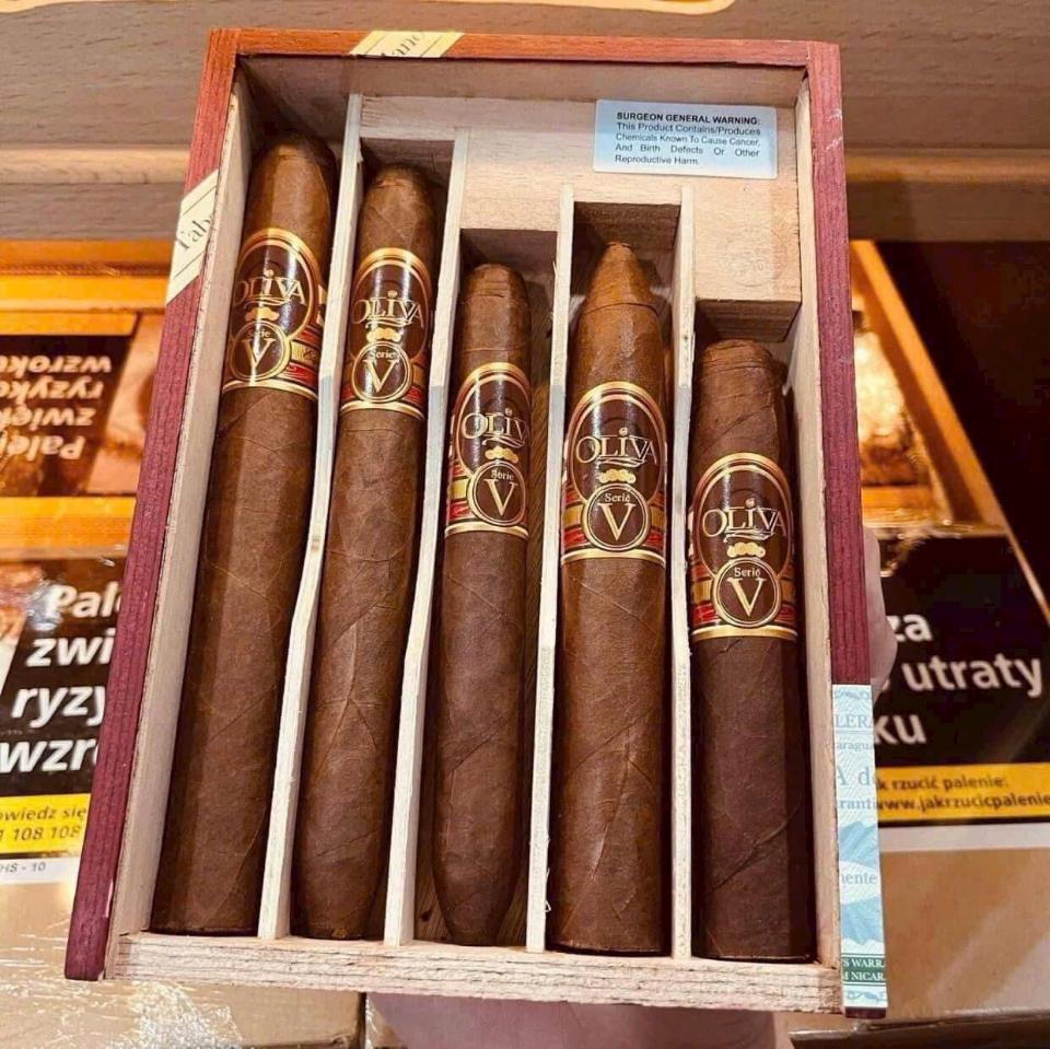 Oliva Sample 5-duoc-ban-tai-Thành Long Cigar