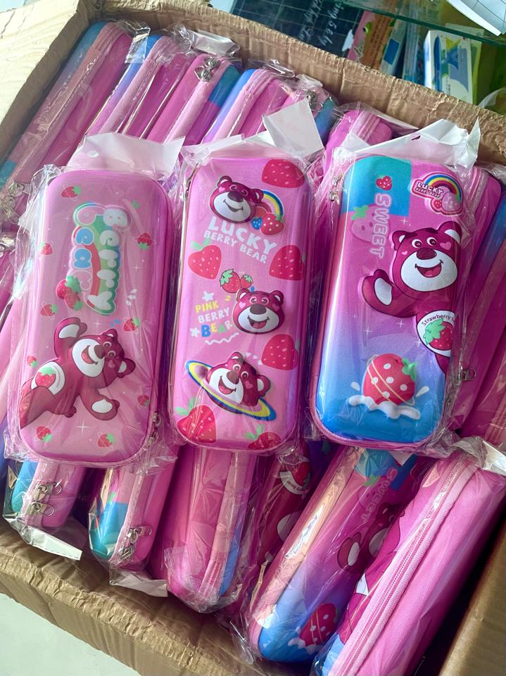 Hộp bút vải 3D nổi-duoc-ban-tai-VPP Huỳnh Khuyên (Tranh Cát - Tô Màu - Đồ Chơi Giáo Dục)