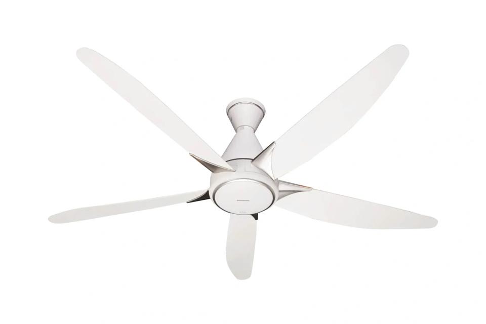 Quạt trần Panasonic F-60GDS 5 cánh Điều khiển 2 màu Đen và Trắng -duoc-ban-tai-Điện Máy Thiện Huệ