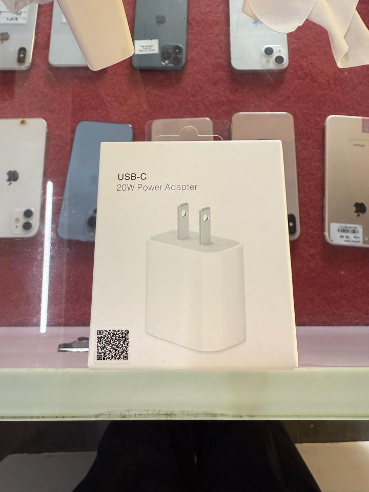 Củ sạc 20w xịn-duoc-ban-tai-Sử Store