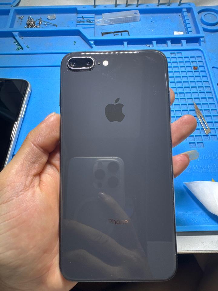 Iphone 8 plus-duoc-ban-tai-Sử Store