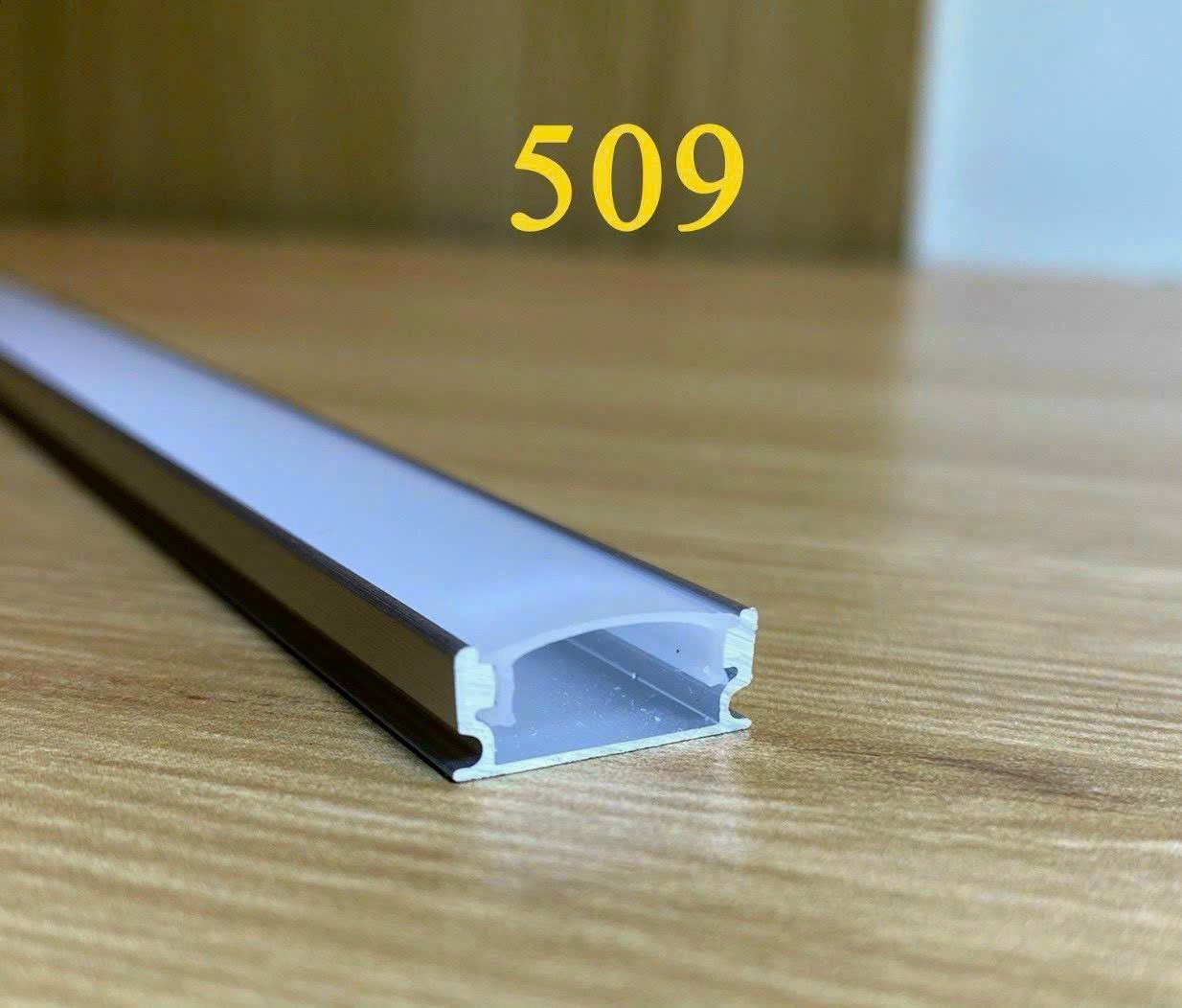 Thanh nhôm định hình Led U17-07*2m nổi 509 kèm bát + nắp bịt KBH-duoc-ban-tai-LED VIỆT THÀNH