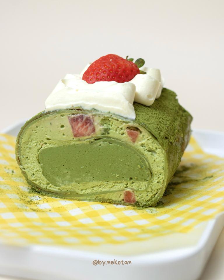 Crepe Pudding Double Matcha-duoc-ban-tai-Nekotan Bakeshop
