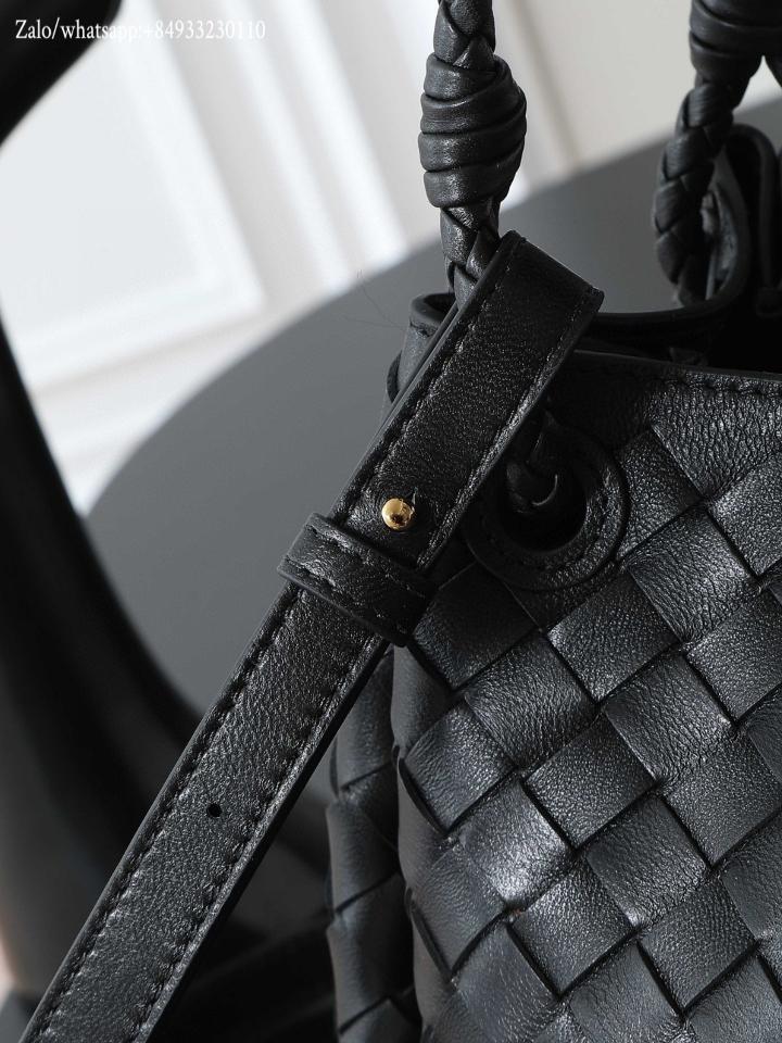 Bottega Veneta medium Parachute black  835921 29.5x17.5x18.5cm -duoc-ban-tai-Hvip Bags and Accessories