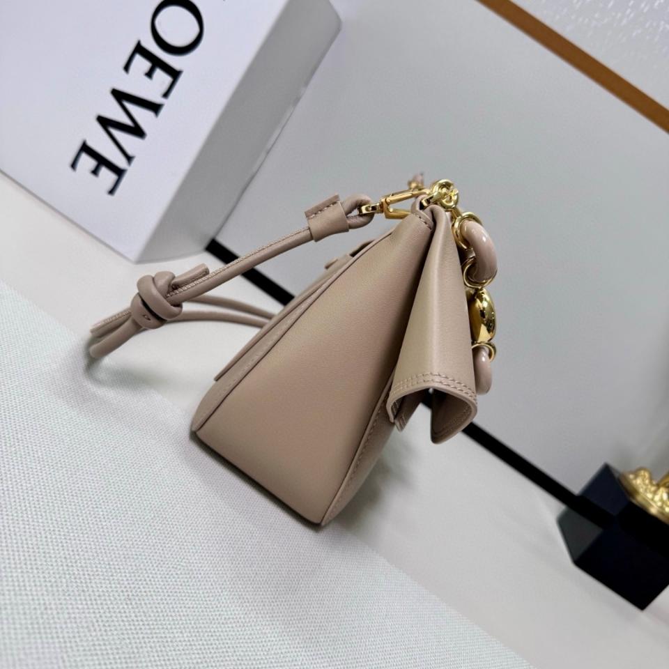 Loewe Medium Ola bag in smooth calfskin sand AP22P22X07 26*18*13 012518-duoc-ban-tai-Hvip Bags and Accessories