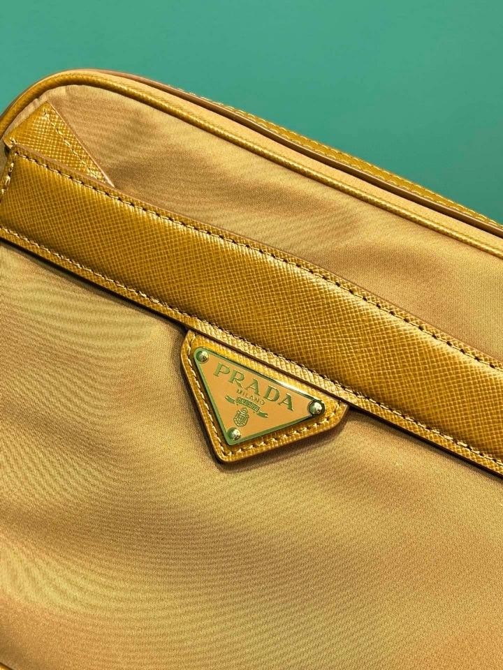 Prada Re-Edition 1978 medium Re-Nylon and Saffiano leather shoulder bag beige 1BH218 21*17*8cm-duoc-ban-tai-Hvip Bags and Accessories