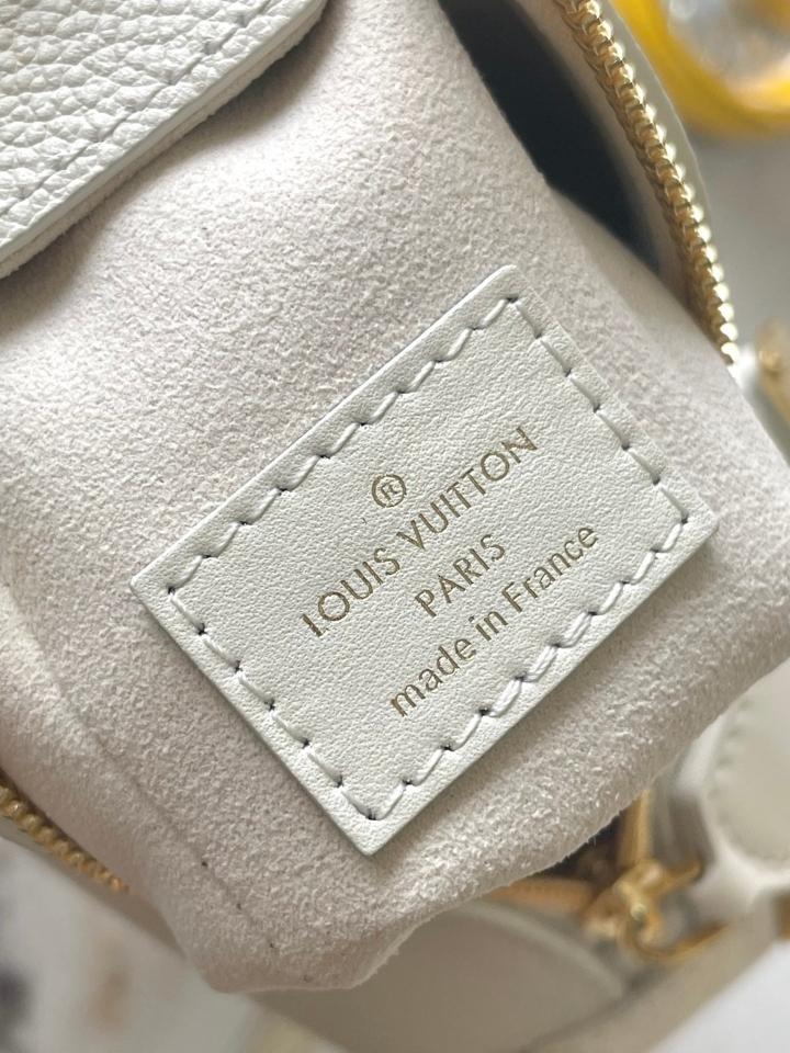 Louis Vuitton M23915
Túi Side Trunk PM 15*12.5*8CM L1-duoc-ban-tai-Hvip Bags and Accessories