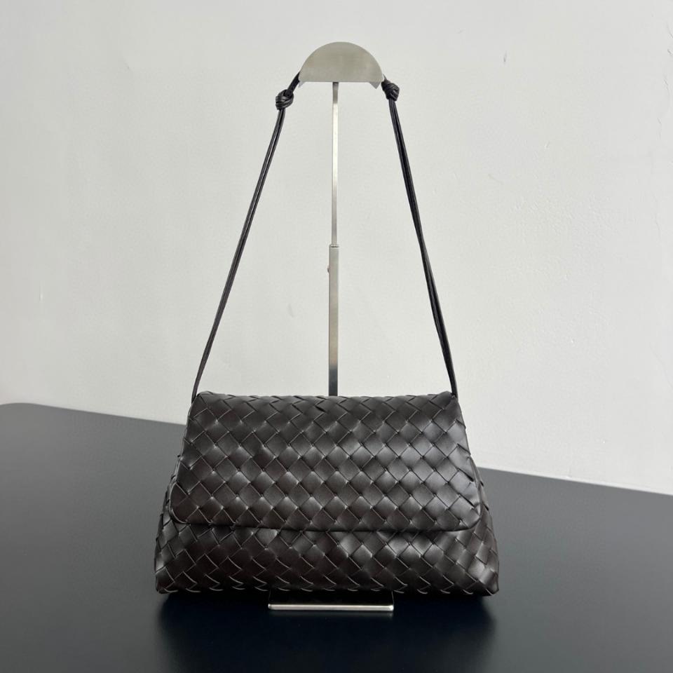 Bottega Veneta Giorno Fondant 857657 33x19x8cm -duoc-ban-tai-Hvip Bags and Accessories