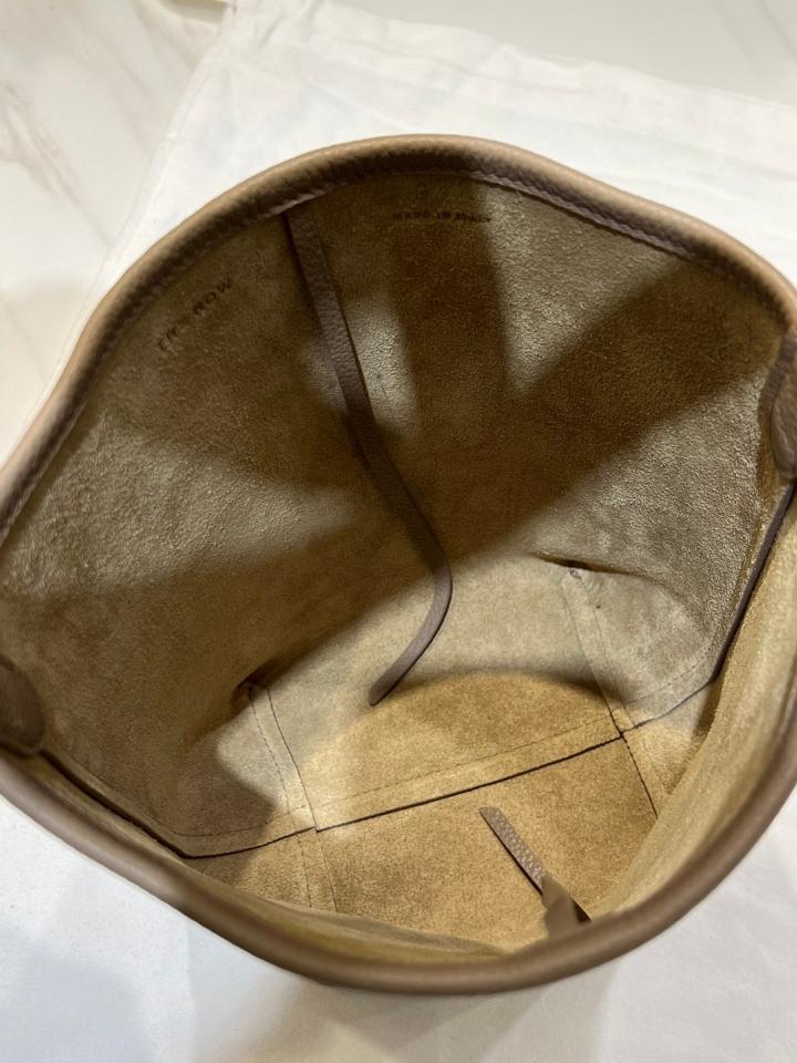 The Row Small N/S Park Tote Bag in Leather dark Taupe 24X22X11cm -duoc-ban-tai-Hvip Bags and Accessories