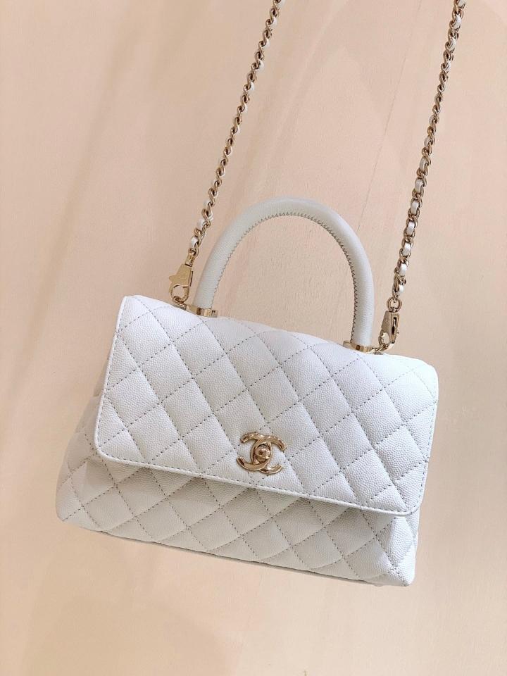 Chanel 22P small coco handle bag Grained calfskin ,Shiny gold tone metal ,white AS92990 23cm-duoc-ban-tai-Hvip Bags and Accessories