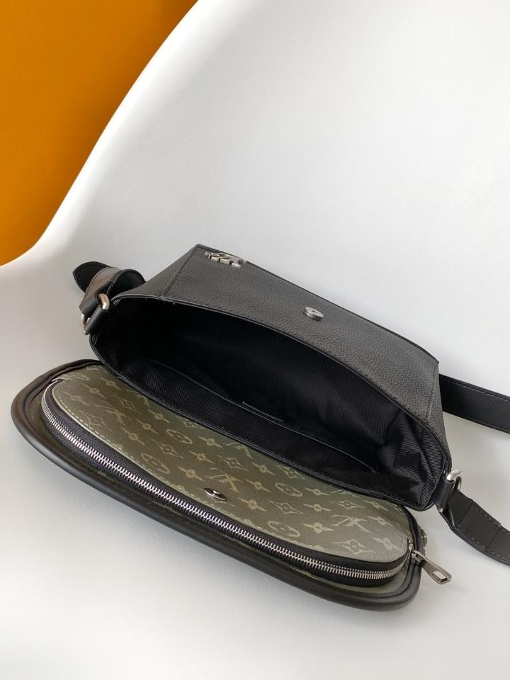 Louis Vuitton M12625
Pulse Messenger 26.6 × 17 × 11 cm-duoc-ban-tai-Hvip Bags and Accessories