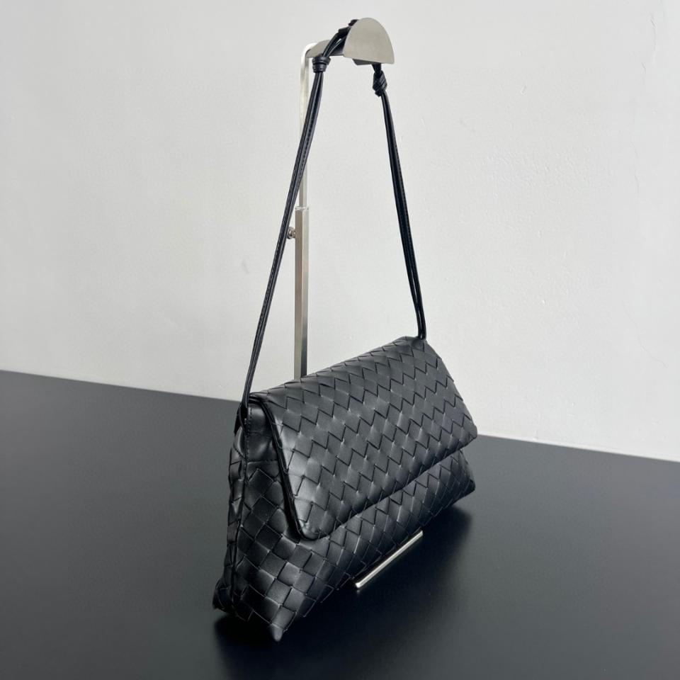 Bottega Veneta Giorno black 857657 33x19x8cm -duoc-ban-tai-Hvip Bags and Accessories