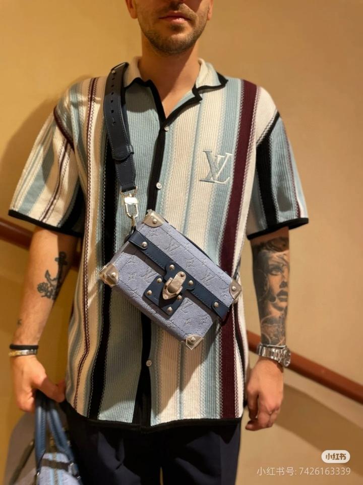 Louis Vuitton M15035
Túi Dạng Hộp Soul Trunk 19x15x7cm-duoc-ban-tai-Hvip Bags and Accessories