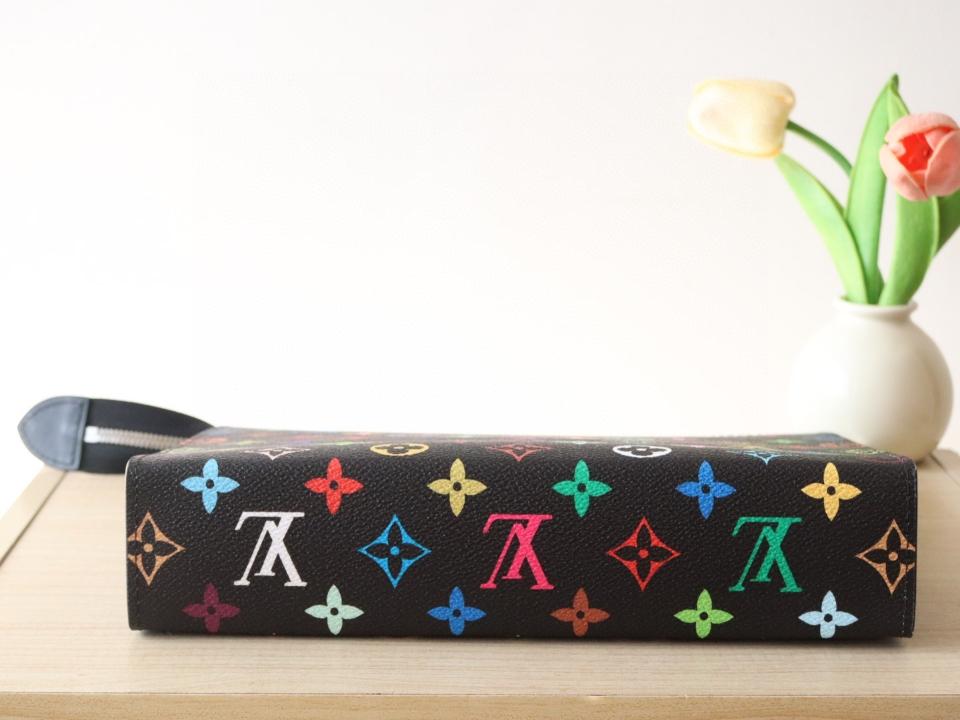 Louis Vuitton M13746
New Drop
LV x TM Toiletry Pouch black-duoc-ban-tai-Hvip Bags and Accessories