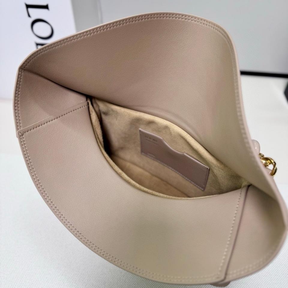 Loewe Medium Ola bag in smooth calfskin sand AP22P22X07 26*18*13 012518-duoc-ban-tai-Hvip Bags and Accessories