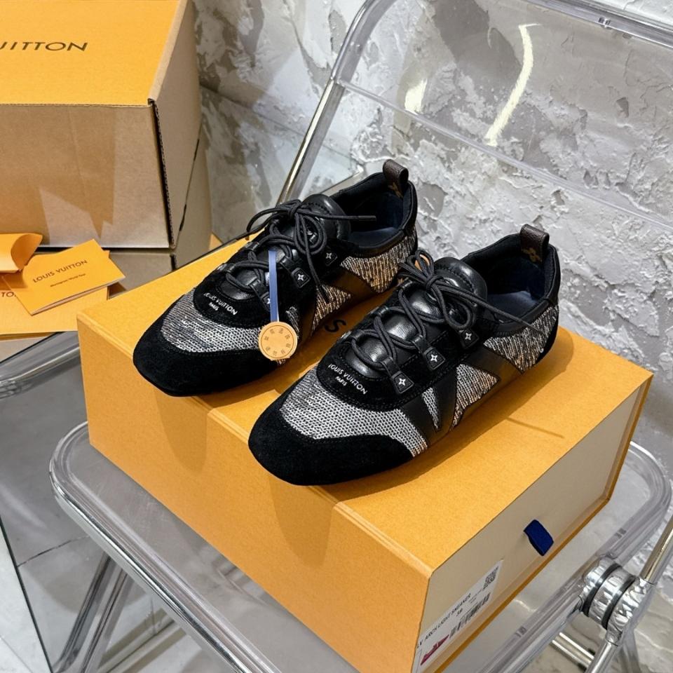 Louis Vuitton 1AHNCY
New Women Sneaker
LV Sneakerina (n1)-duoc-ban-tai-Hvip Shoes and Clothes