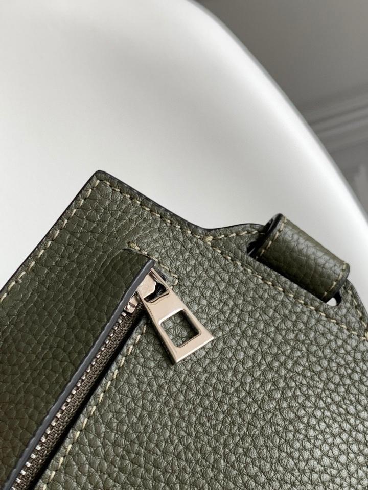 Loewe Vertical T Pocket in soft grained calfskin khaki green C660P02X0122*6.5*13 11039-duoc-ban-tai-Hvip Bags and Accessories