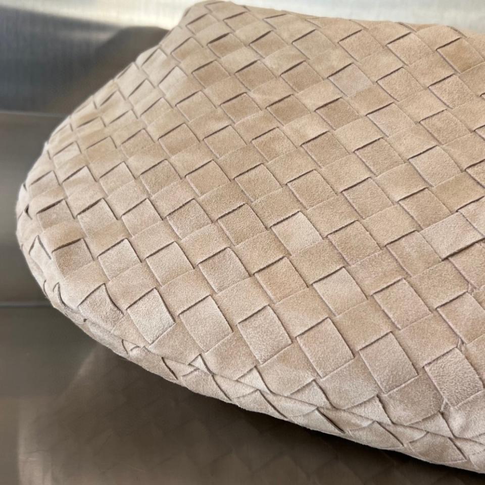 Bottega Veneta Jodie grey suede 60026 48x40x16cm-duoc-ban-tai-Hvip Bags and Accessories