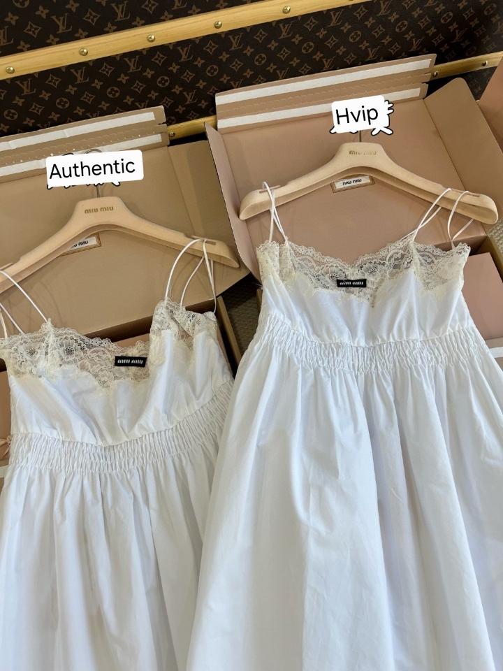 Miu Miu 
Poplin and lace dress MF5856-duoc-ban-tai-Hvip Shoes and Clothes