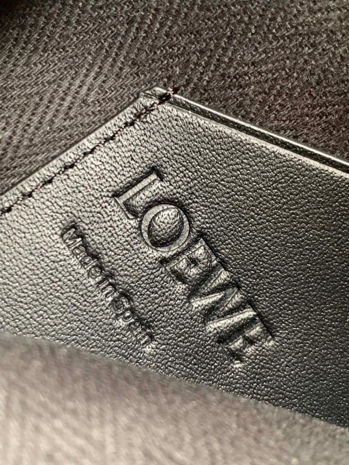 Loewe Vertical T Pocket in soft grained calfskin black C660P02X0122*6.5*13 11039-duoc-ban-tai-Hvip Bags and Accessories