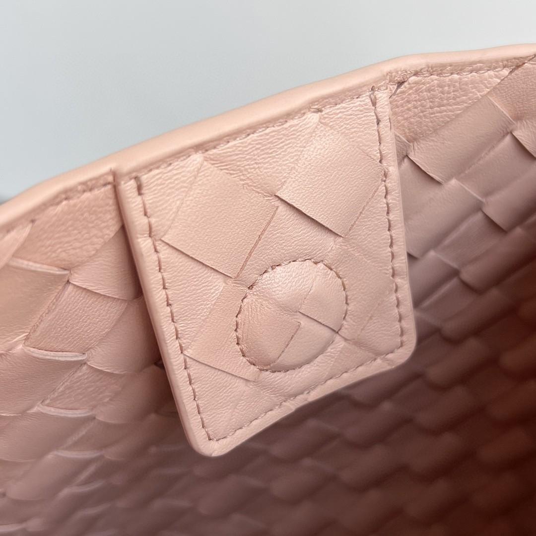 Bottega Veneta Large Parachute light pink 796571 30X26X20cm-duoc-ban-tai-Hvip Bags and Accessories