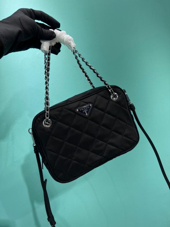 Prada canvas black bag 1BD642 22x16x6.5cm-duoc-ban-tai-Hvip Bags and Accessories