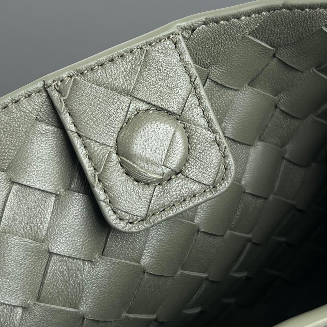 Bottega Veneta medium Parachute Pickle 835921 29.5X18.5X17.5cm-duoc-ban-tai-Hvip Bags and Accessories