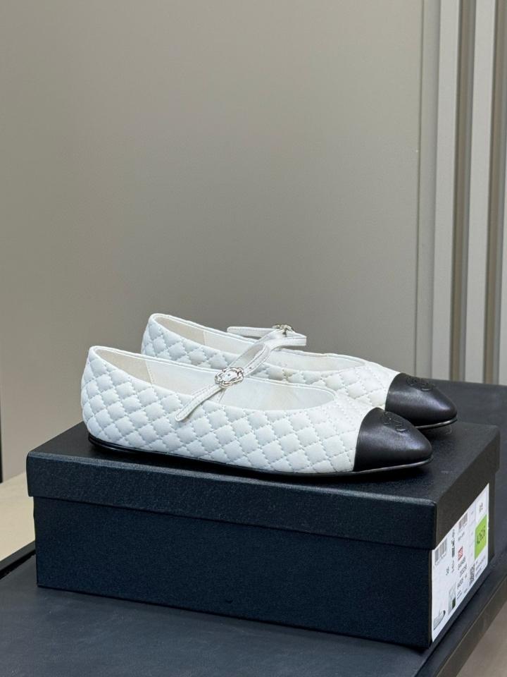 Chanel 25a BALLERINAS lambskin white/black (1) -duoc-ban-tai-Hvip Shoes and Clothes